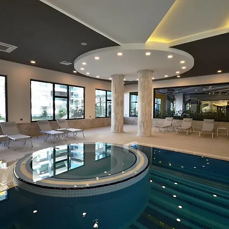 Konak Seaside Lux Penthaus 3+1 Mahmutlar