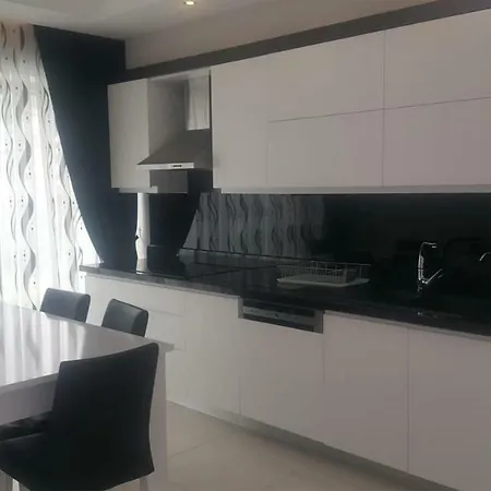 Konak Seaside Lux Penthaus 3+1 * Mahmutlar